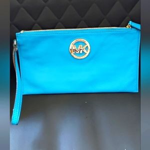 Michael Kors torquoise pebble leather wallet wristlet  100% authentic